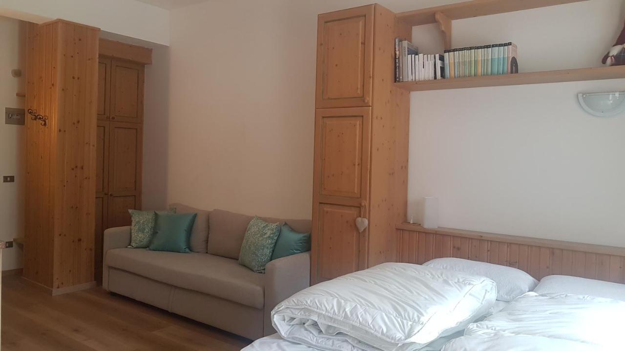 דירות פלקאדה La Casa Degli Gnomi מראה חיצוני תמונה